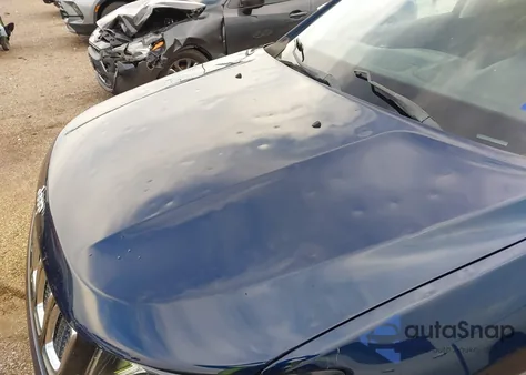 2019 Jeep Compass Latitude 4X4 z USA, uszkodzony, nr VIN 3C4NJDBB7KT596903